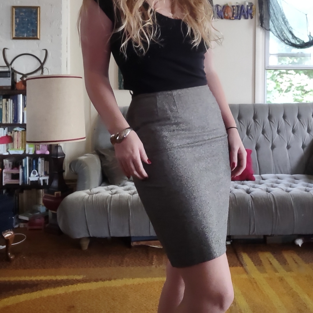 Vintage Le Suit wool pencil skirt!